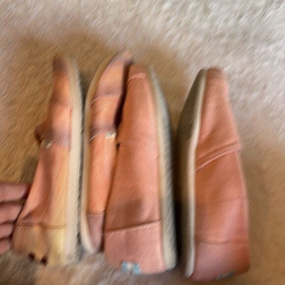 Toms size 7.5 (bundle of 2 ) - Picture 10 of 11